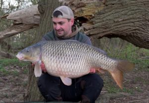 pêche de la carpe au printemps
