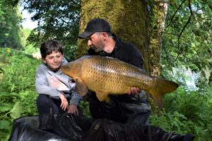 carpe en rivière