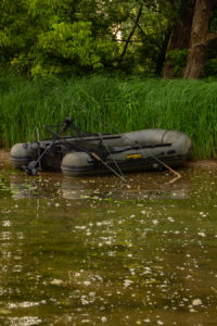 pêcher la carpe en bateau